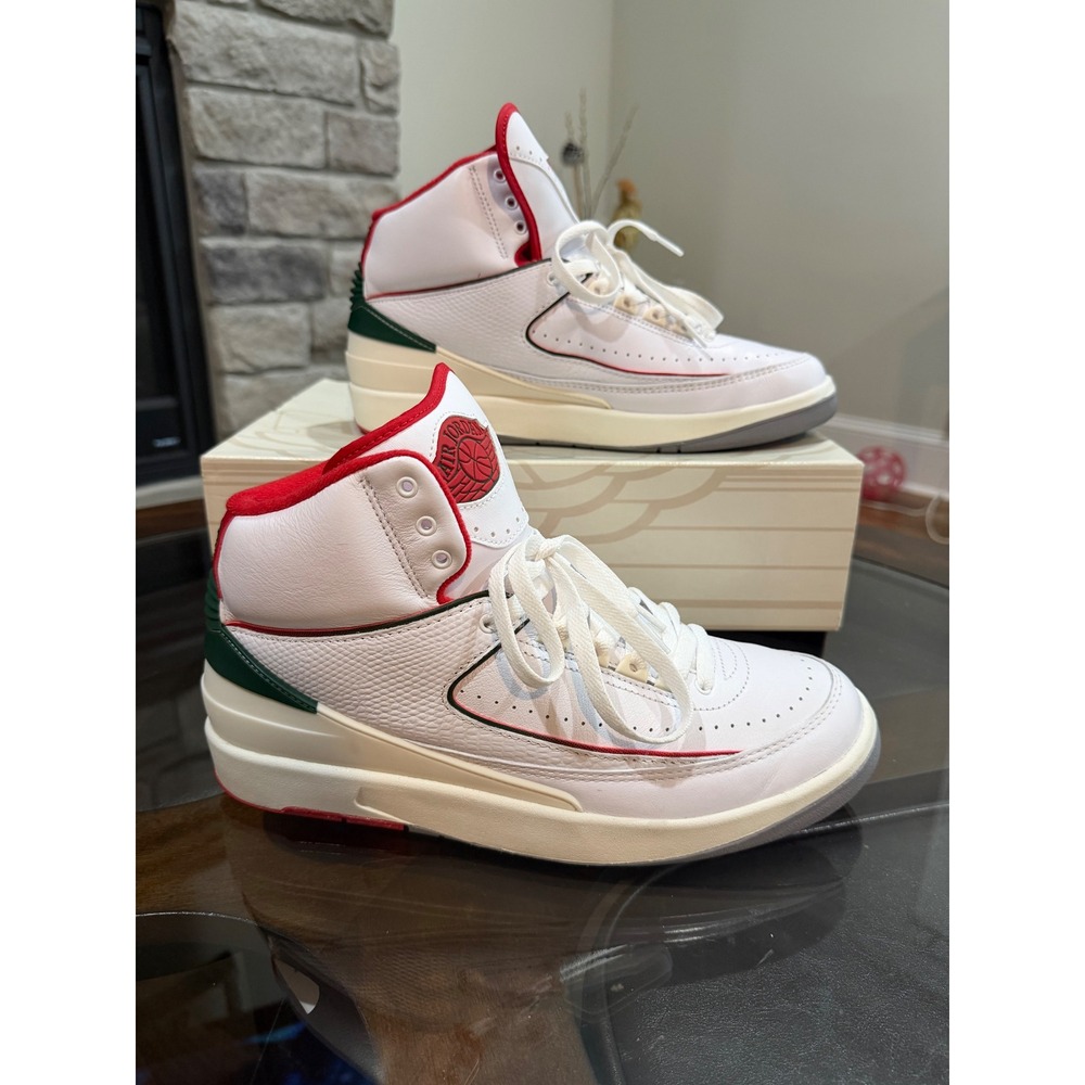 Air Jordan 2 Retro Christmas White Red Green Mens Sneakers DV9956-100 Size 10.5